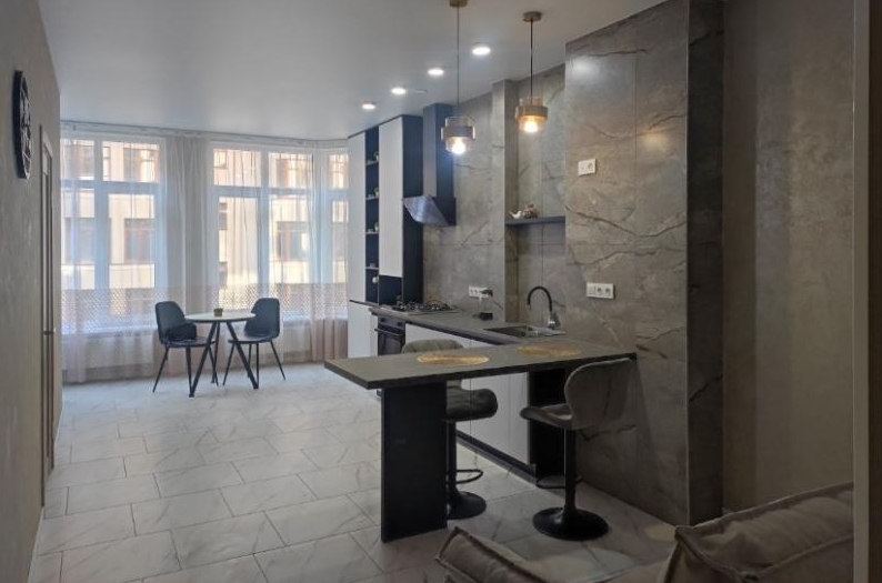 продажа однокомнатной квартиры номер A-173959 в Приморском районе, фото номер 7